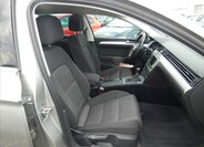 Volkswagen Passat 11