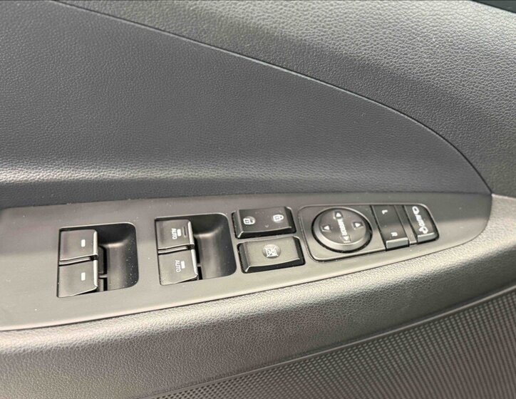 Hyundai Tucson SUV 1,6 l 100 kw