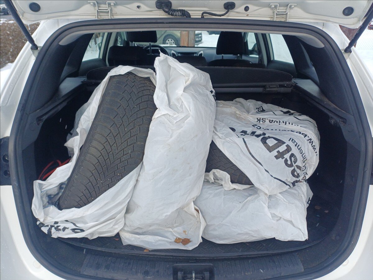 Hyundai i30 Kombi 1,6 l 81 kw