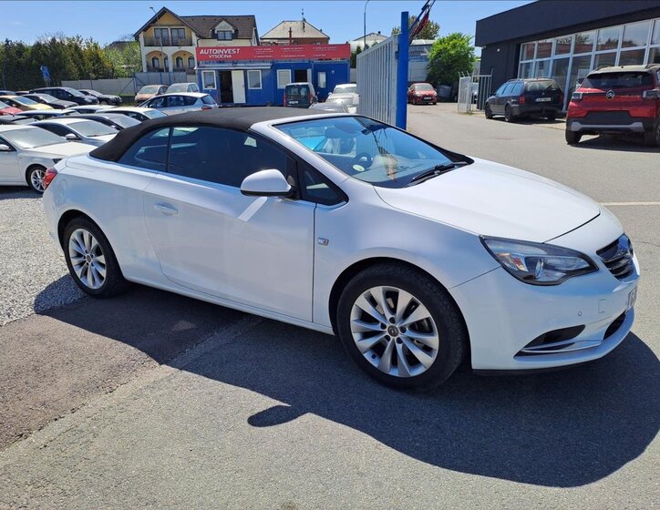 Opel Cascada Kabriolet 2,0 l 121 kw