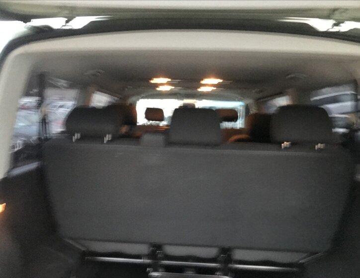 Volkswagen Caravelle 7