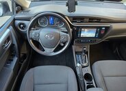 Toyota Corolla Sedan / Limuzína 1,6 l 97 kw