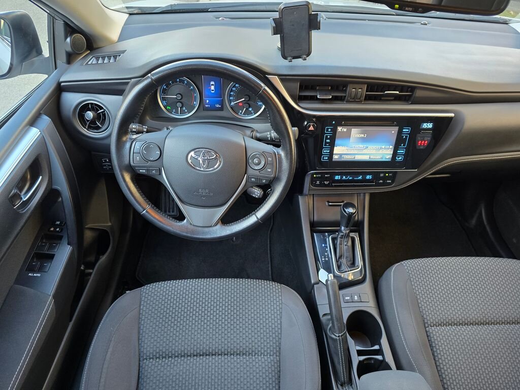 Toyota Corolla Sedan / Limuzína 1,6 l 97 kw