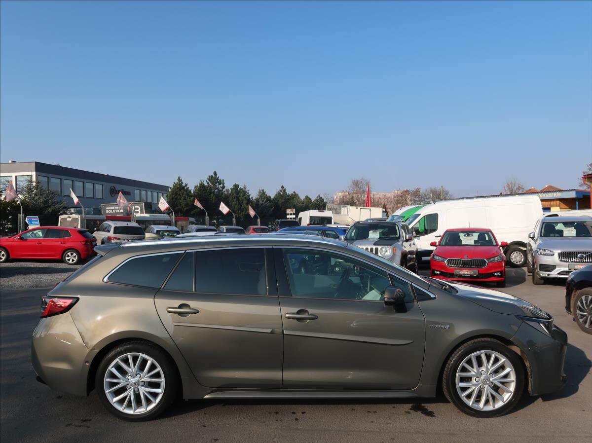 Toyota Corolla Kombi 2,0 l 132 kw