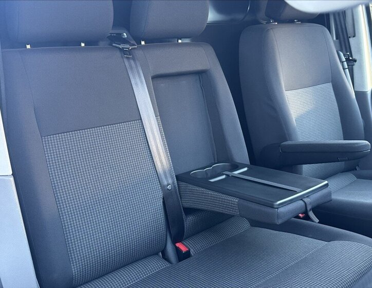 Volkswagen Transporter Skříň 2,0 l 110 kw