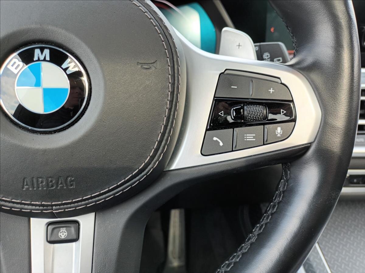 BMW X7 SUV / Terénní 4,4 l 390 kw