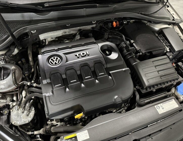 Volkswagen Golf Kombi 2,0 l 110 kw