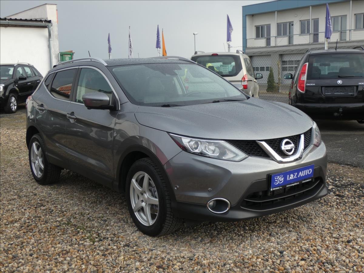 Nissan Qashqai SUV / Terénní 1,2 l 85 kw