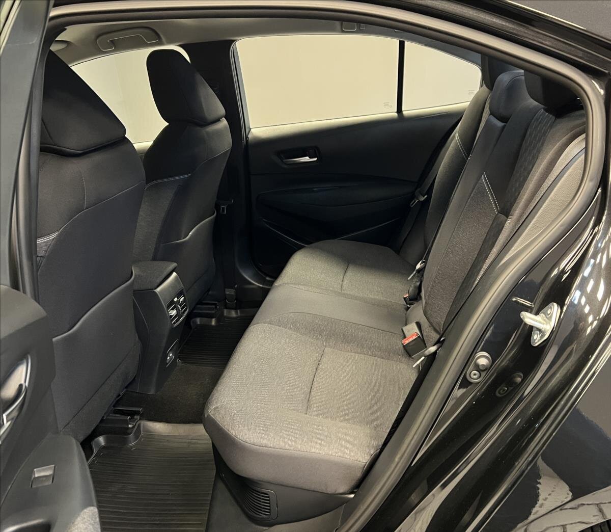 Toyota Corolla Sedan 1,8 l 72 kw