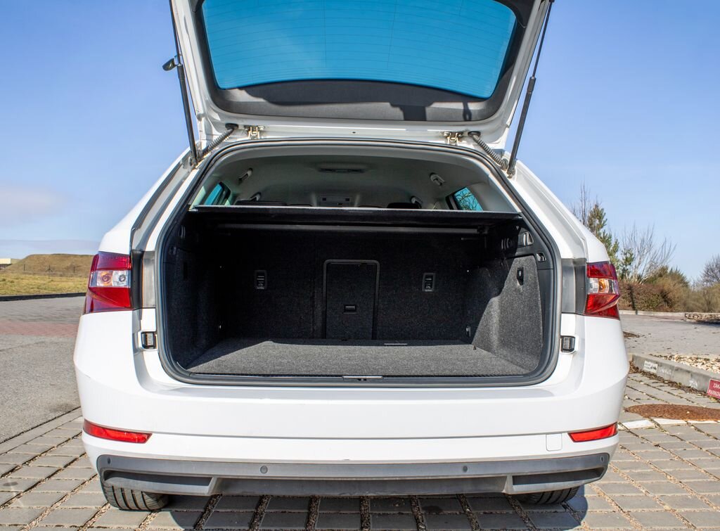 Škoda Superb Kombi 0,0 115 kw