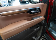 Chevrolet Tahoe SUV 6,2 l 313 kw