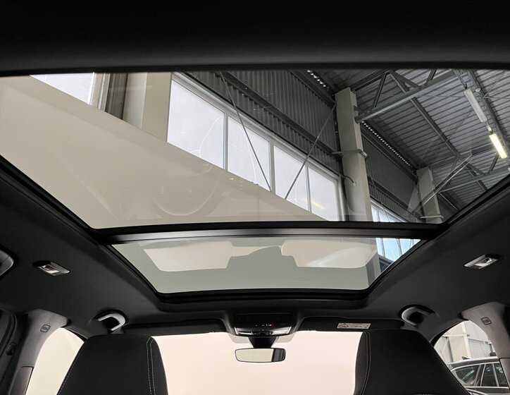 Škoda Karoq SUV / Terénní 1,5 l 110 kw