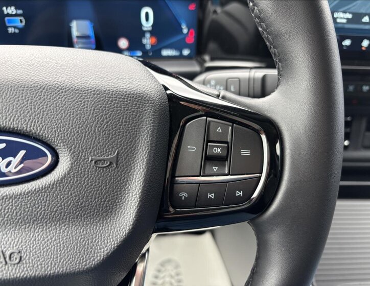 Ford Tourneo Custom MPV 0,0 160 kw