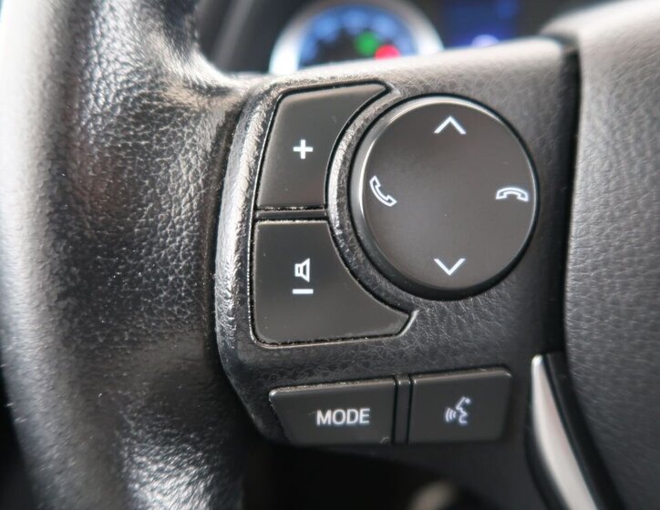 Toyota Corolla Sedan 1,6 l 97 kw