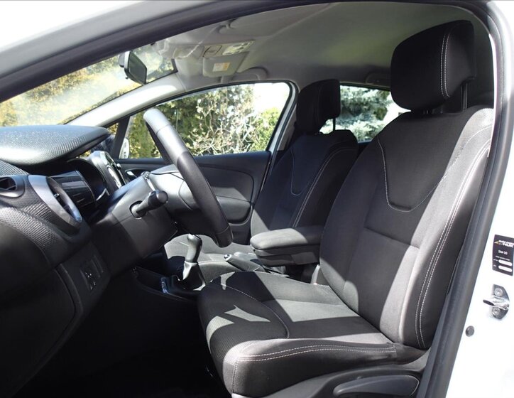 Renault Clio Hatchback 1,1 l 54 kw