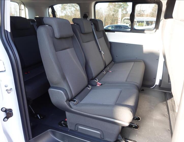 Toyota ProAce Verso 12