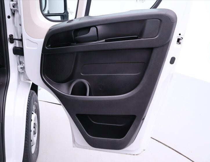 Toyota Proace Max Skříň 2,2 l 88 kw