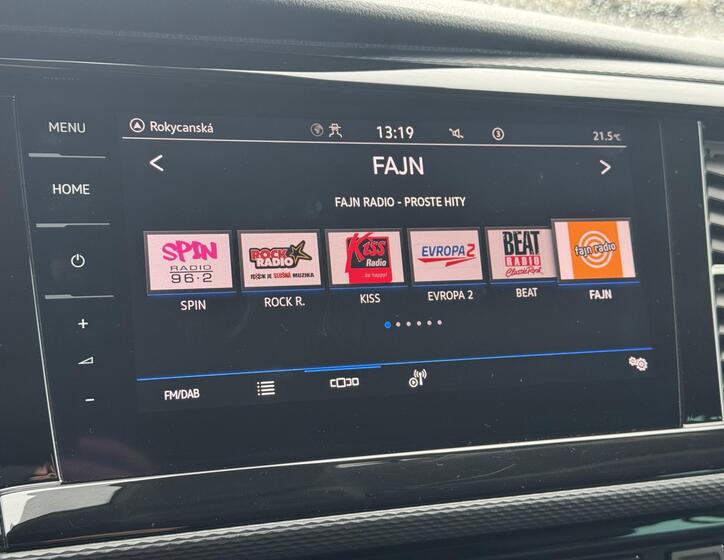 Volkswagen Multivan 27