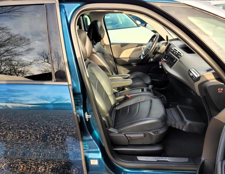 Citroën Grand C4 SpaceTourer 12
