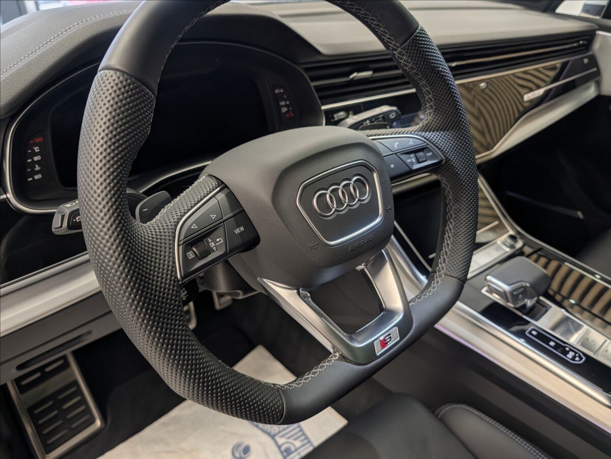 Audi Q7 Kombi 3,0 l 210 kw