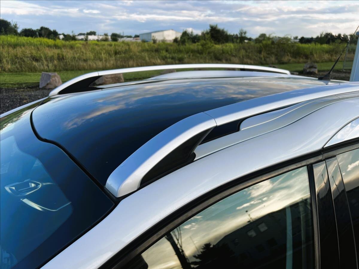 Peugeot 2008 SUV / Terénní 1,6 l 84 kw