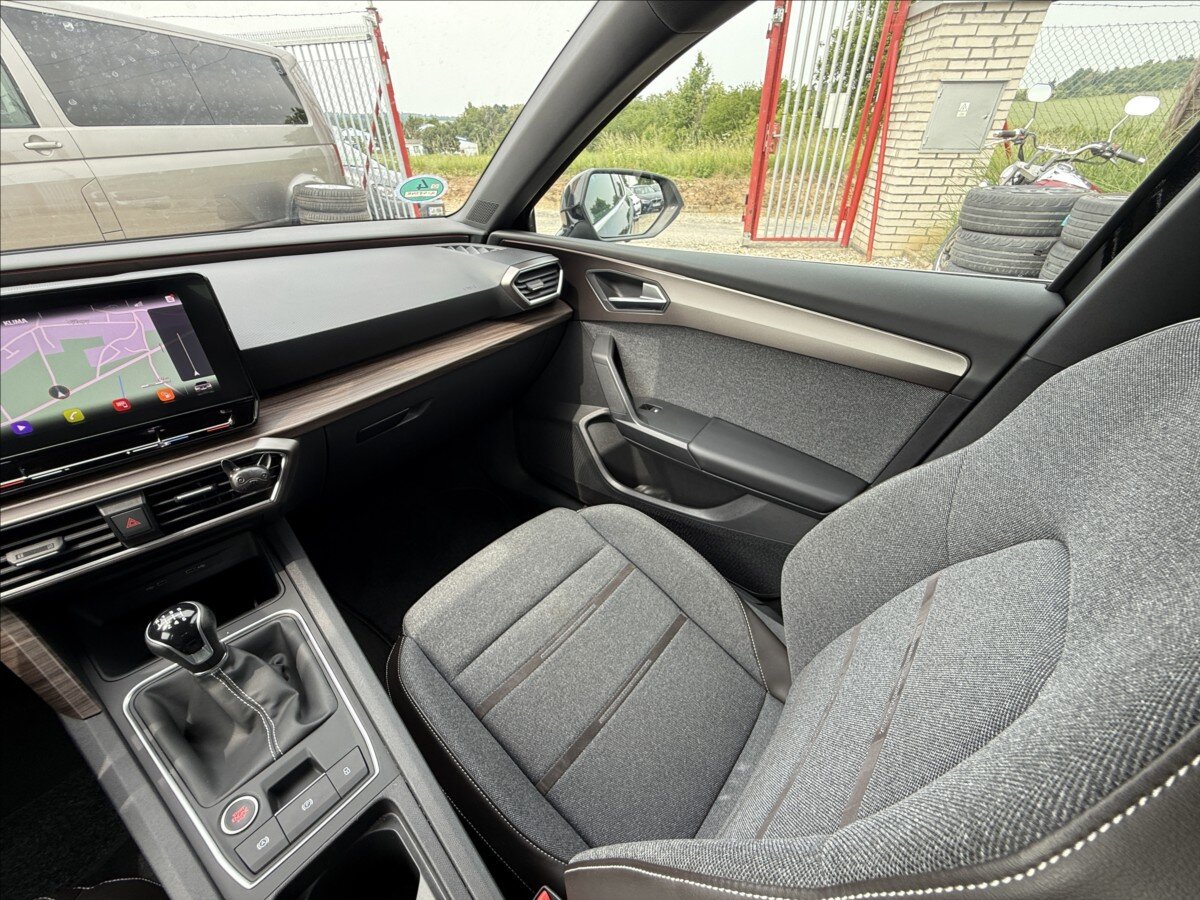 Seat Leon Hatchback 1,5 l 96 kw