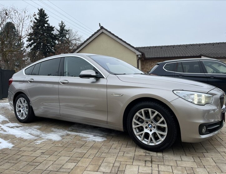 BMW Řada 5 Sedan / Limuzína 3,0 l 190 kw
