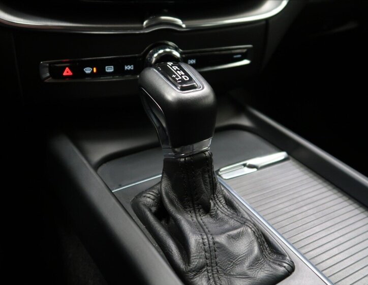 Volvo XC60 SUV 2,0 l 140 kw