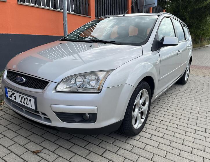 Ford Focus 10