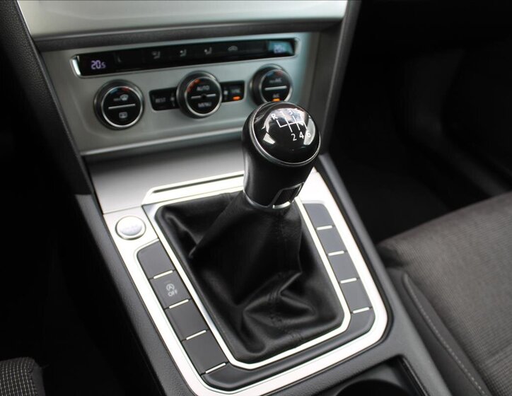 Volkswagen Passat 21