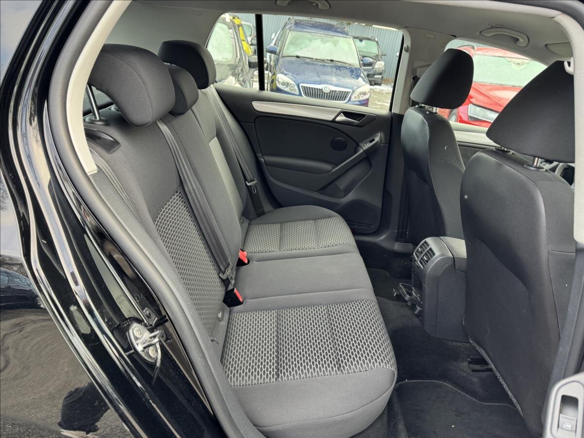 Volkswagen Golf Hatchback 1,6 l 77 kw