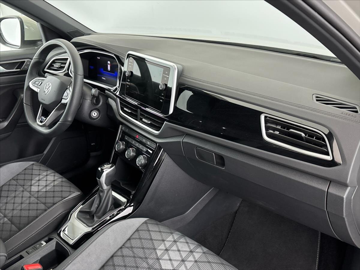 Volkswagen T-Roc SUV / Terénní 1,5 l 110 kw