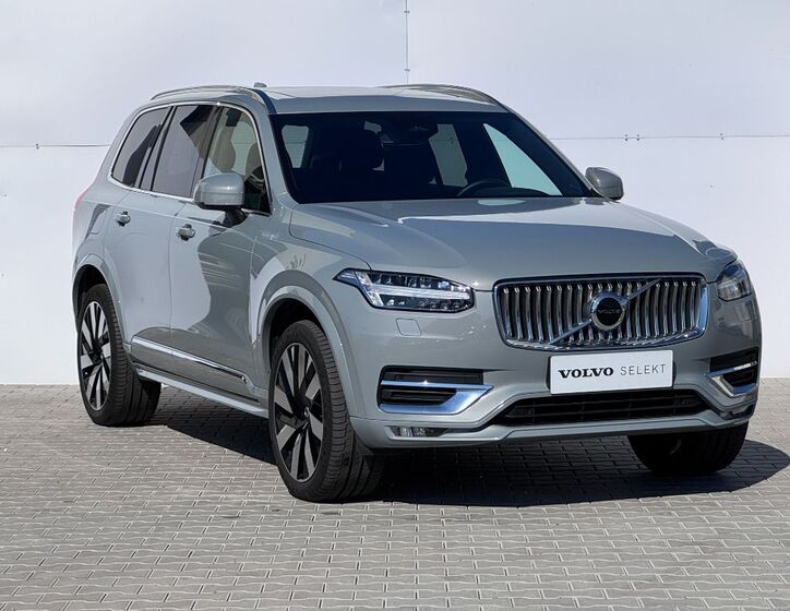 Volvo XC90 13