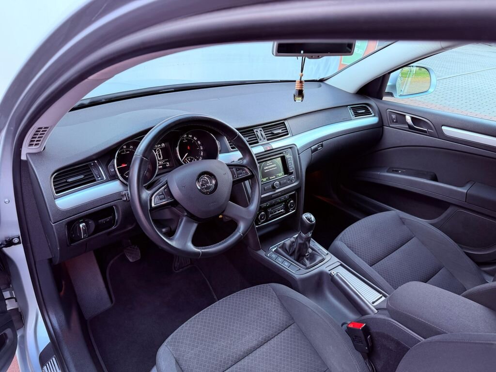 Škoda Superb Kombi 2,0 l 103 kw