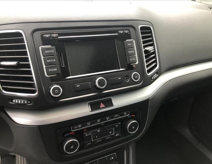 Volkswagen Sharan 13