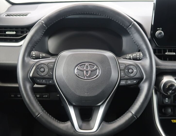 Toyota RAV4 Kombi 2,5 l 131 kw