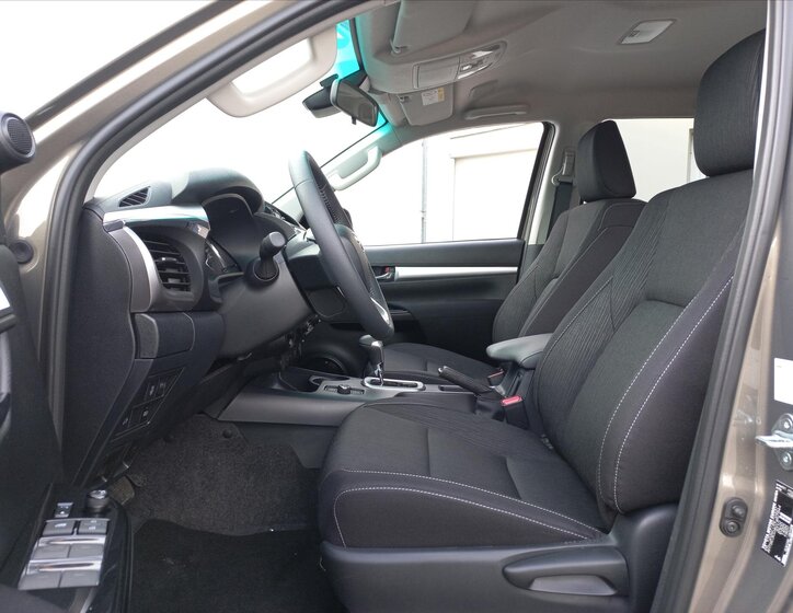 Toyota Hilux Pick-up 2,8 l 150 kw