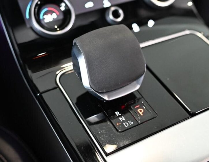 Land Rover Range Rover Velar SUV 3,0 l 221 kw