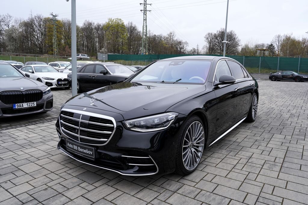Mercedes-Benz Třídy S Sedan / Limuzína 3,0 l 320 kw
