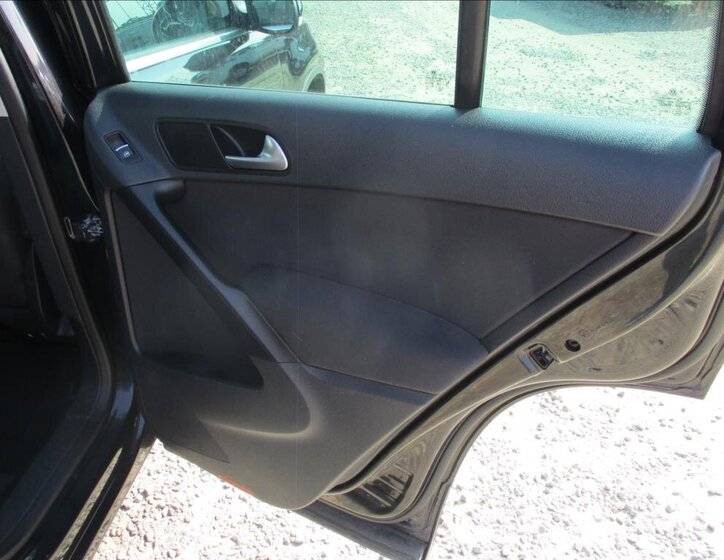 Volkswagen Tiguan SUV 2,0 l 81 kw