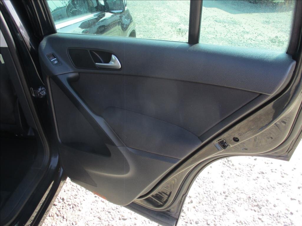 Volkswagen Tiguan SUV 2,0 l 81 kw