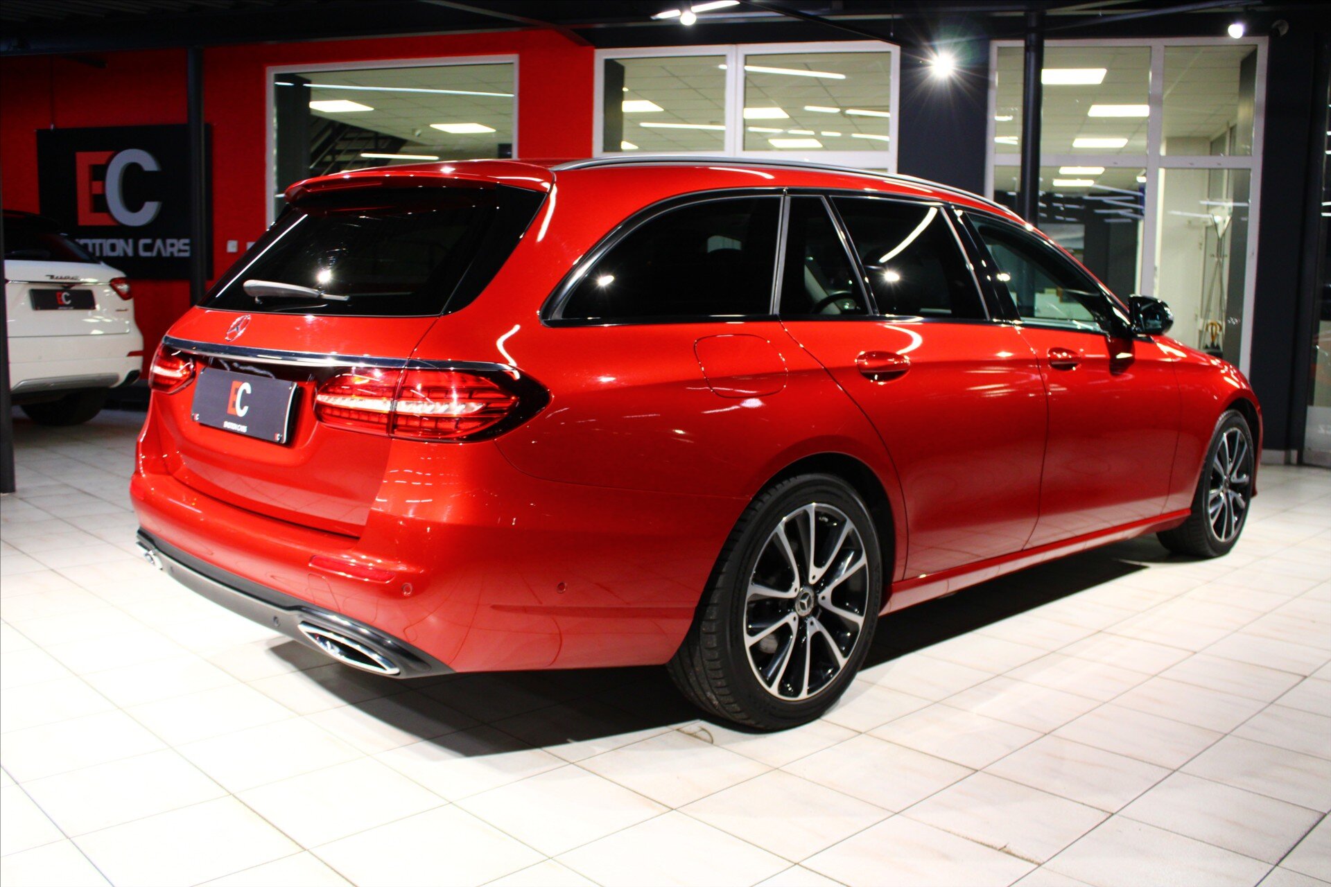 Mercedes-Benz Třídy E Kombi 2,0 l 195 kw