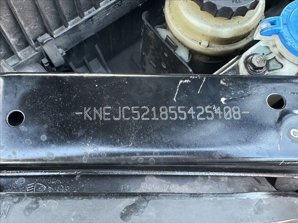 KIA Sorento SUV / Terénní 2,5 l 103 kw