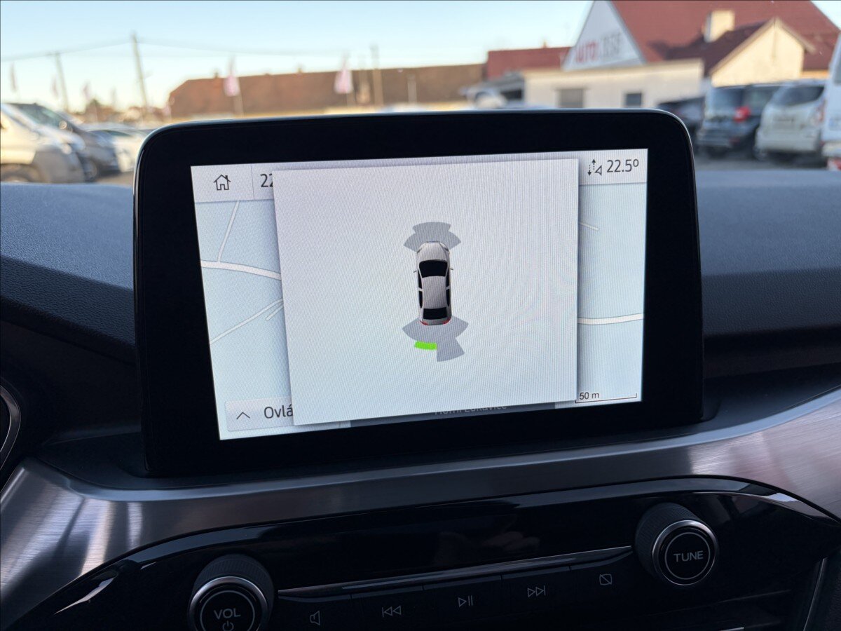 Ford Kuga SUV / Terénní 2,5 l 165 kw