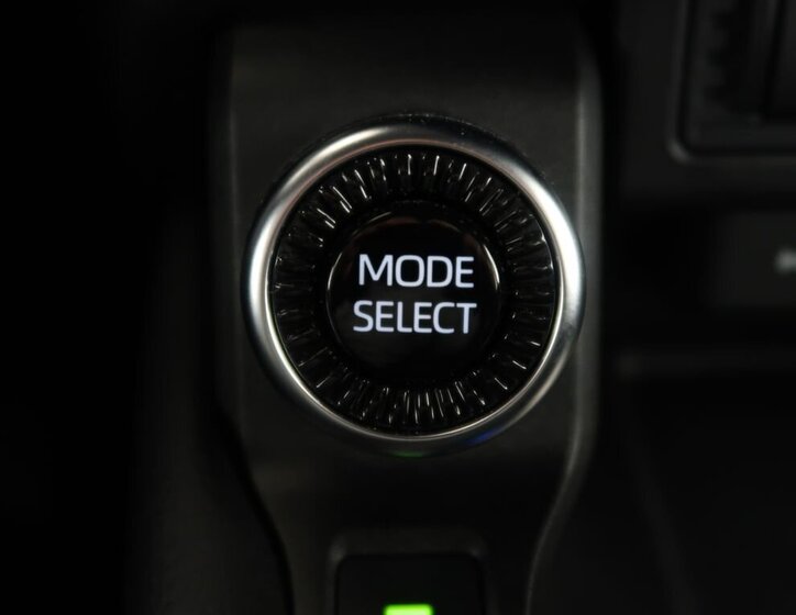 Toyota Land Cruiser SUV / Terénní 2,8 l 151 kw