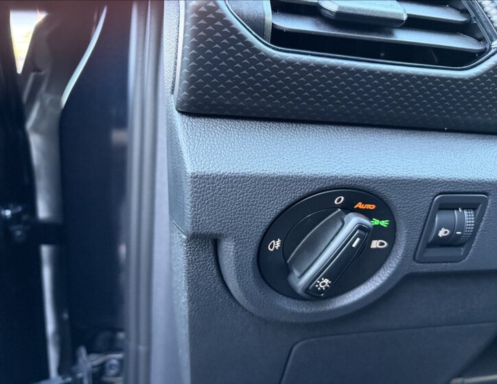 Volkswagen T-Cross Kombi 999,0 81 kw
