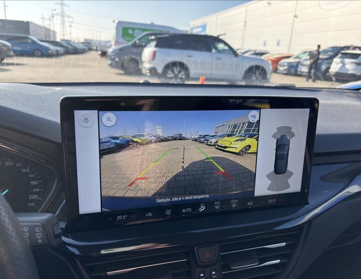 Ford Focus Kombi 998,0 92 kw