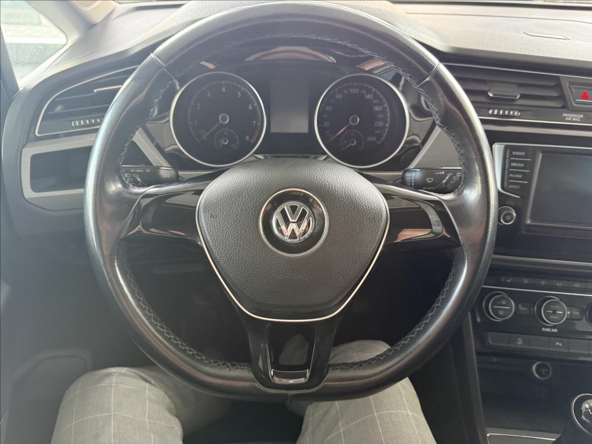 Volkswagen Touran Kombi 1,2 l 81 kw