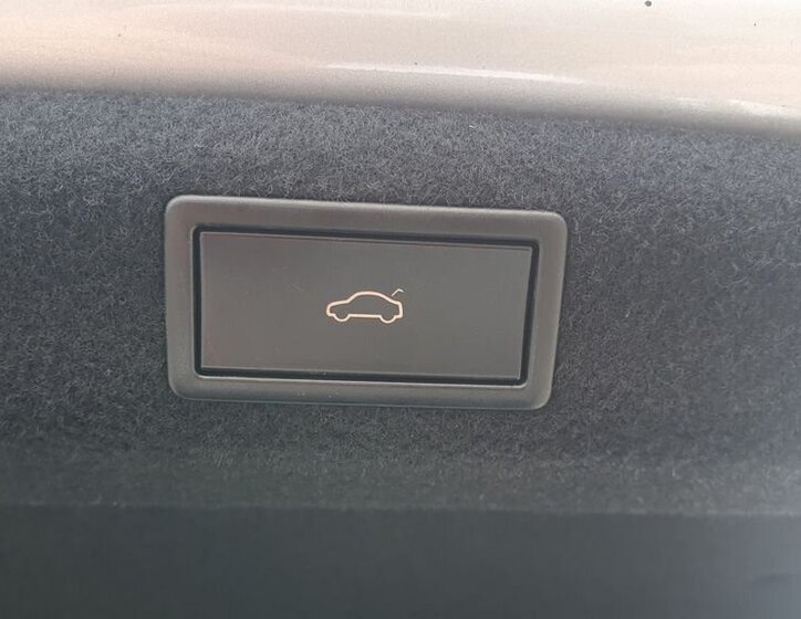 Škoda Superb Sedan / Limuzína 2,0 l 140 kw