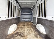 Volkswagen Crafter 12